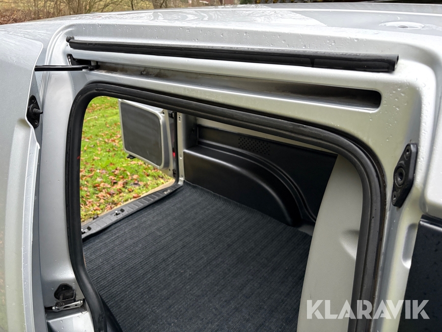 Skåpbil Volkswagen Caddy Nybesiktigad