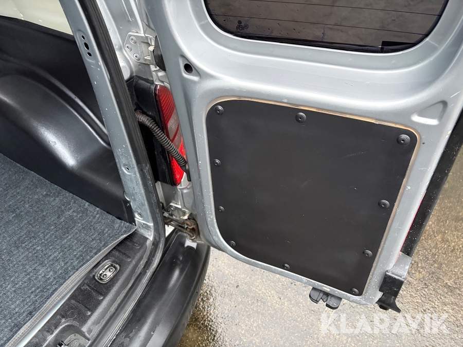 Skåpbil Volkswagen Caddy Nybesiktigad