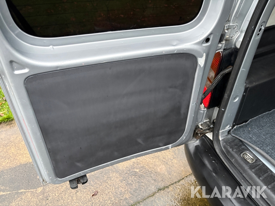 Skåpbil Volkswagen Caddy Nybesiktigad