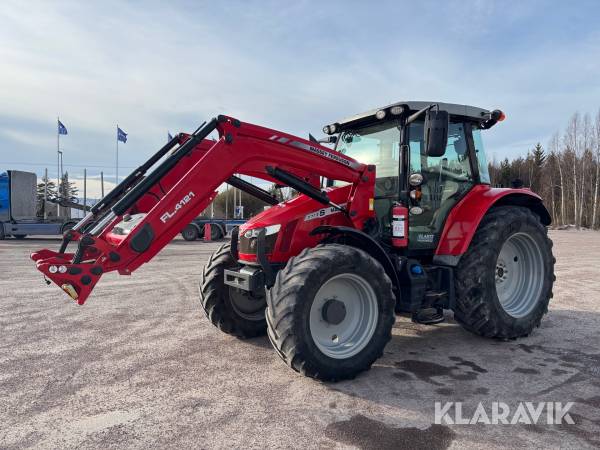 Traktor Massey Ferguson 5713S Dyna-4 med frontlastare
