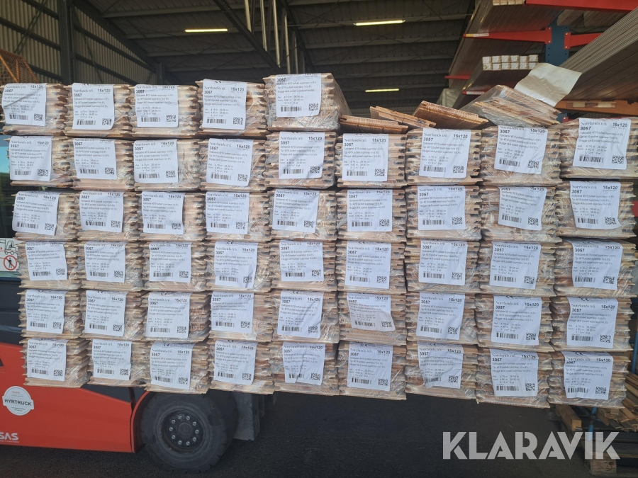 Spårpanel vit norrlandsträ Putsad superlasyr