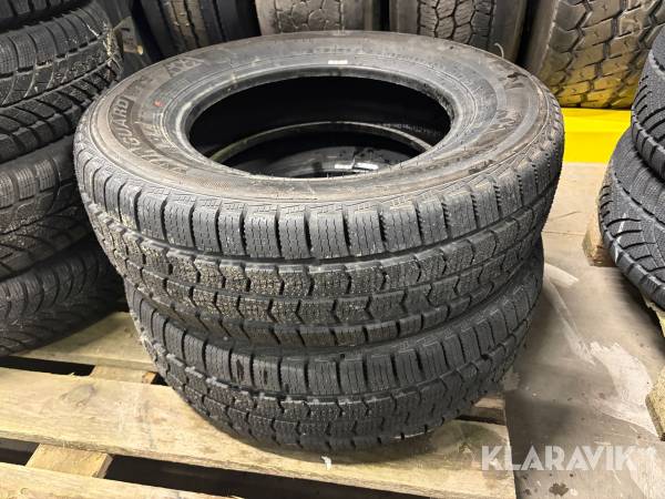 Vinterdäck Nexen 205/70R15C 2 st