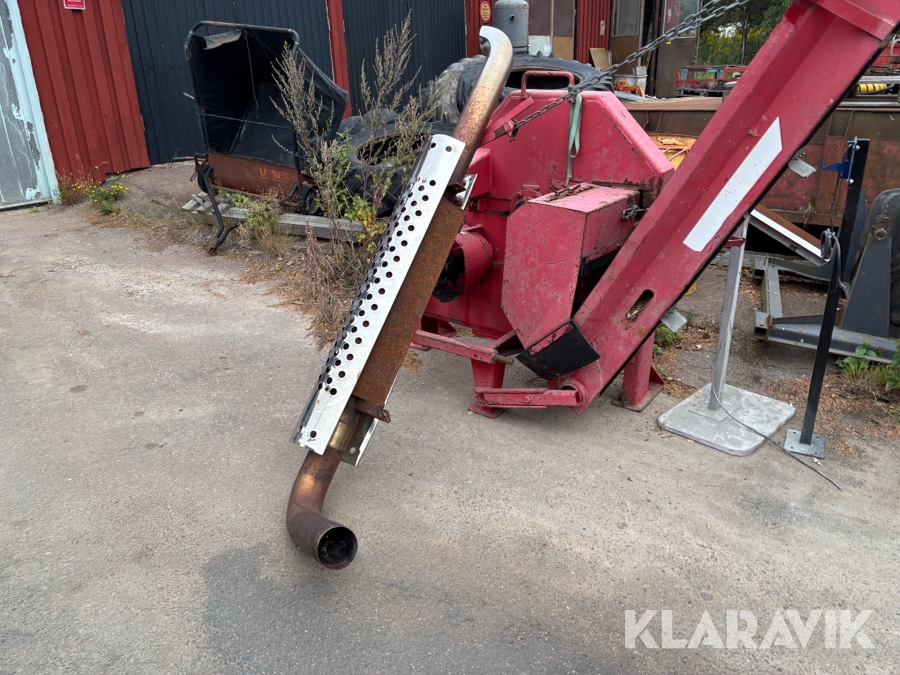 Avgasrör med ljuddämpare