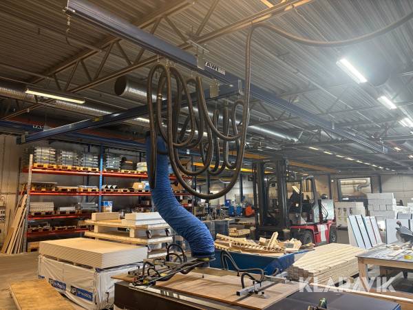 Travers Tawi VM 300 med vakuumlyft