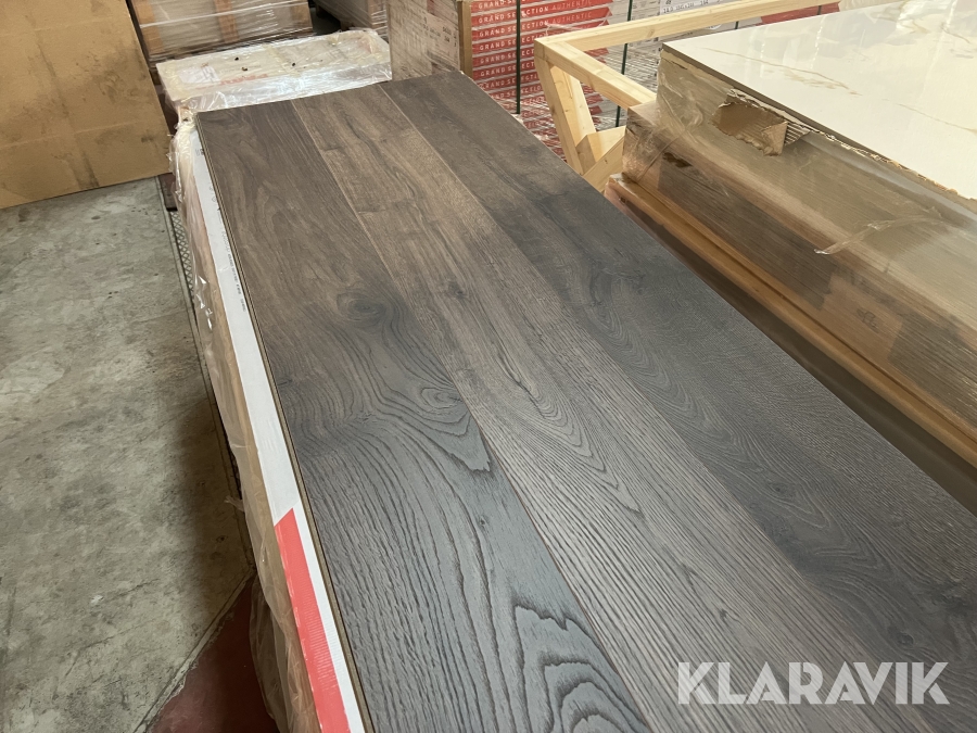 HDF/Kompakt Laminatgolv Swissfloors Grand Selection Origine Terra 70 kvm