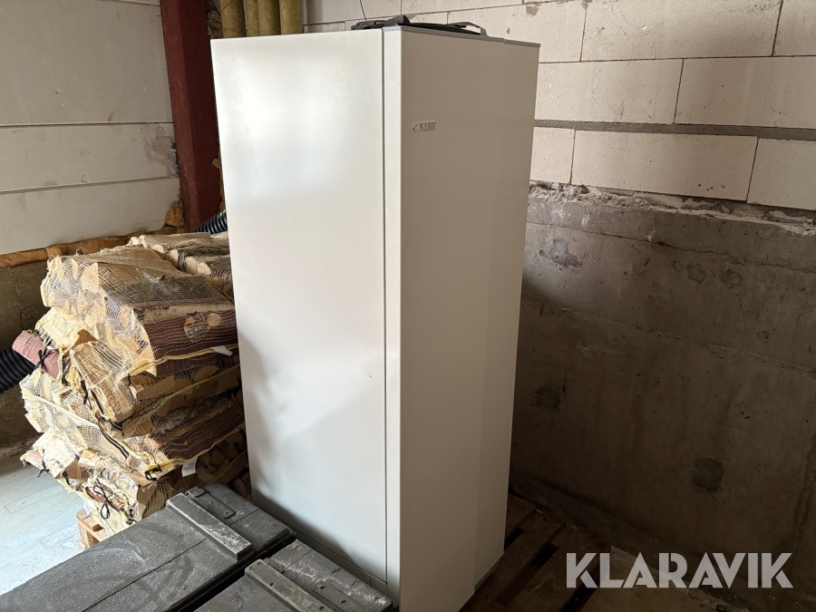 Varmvattenberedare Nibe ER57-R 300 Compact 300