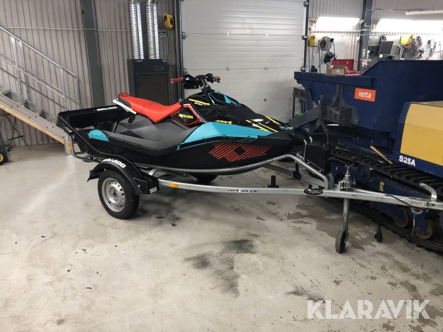 Vattenskoter Sea-doo Spark 2Up Trixx med vagn