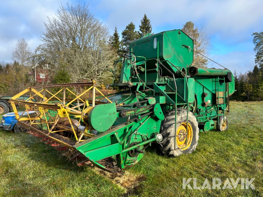 Skördetröska Volvo BM S-1000A