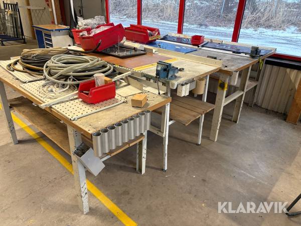 Arbetsbänkar med skruvstäd 4st
