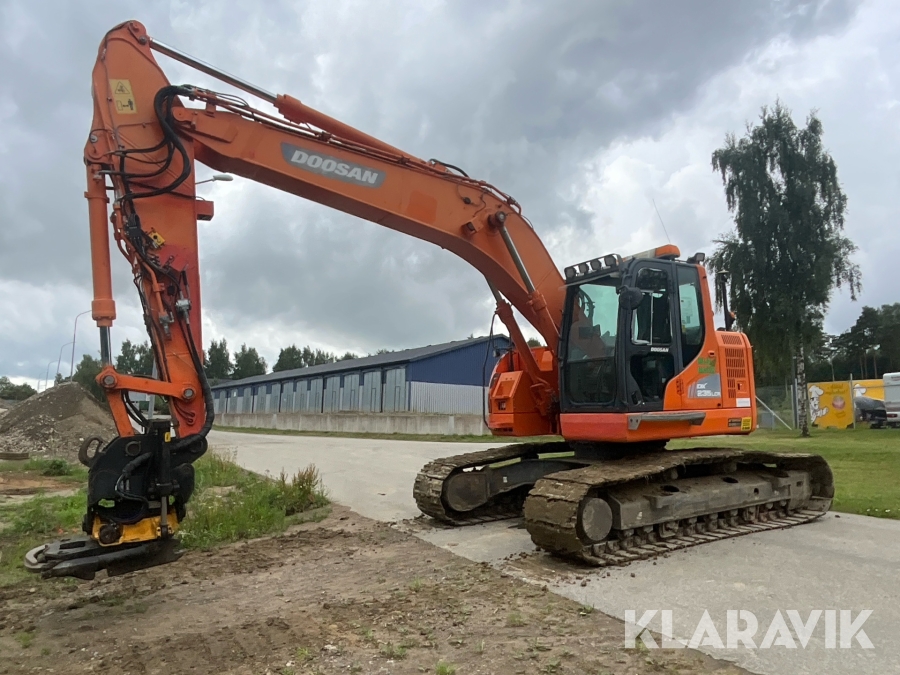 Grävmaskin Doosan DX 235LCR med tiltrotator och grävsystem