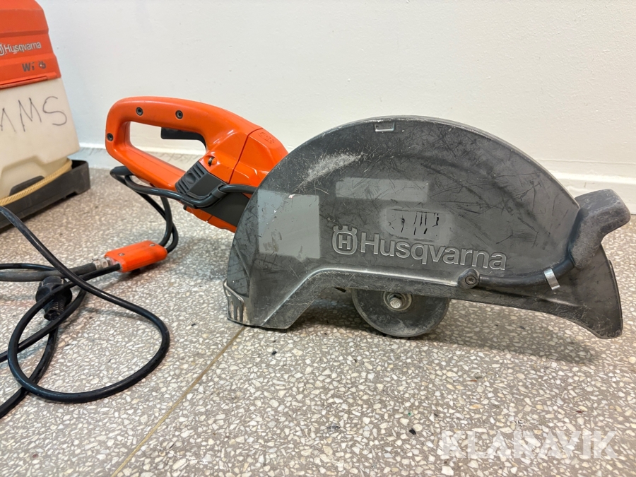 Motorkap och Vattentank Husqvarna K4000 / WT 15