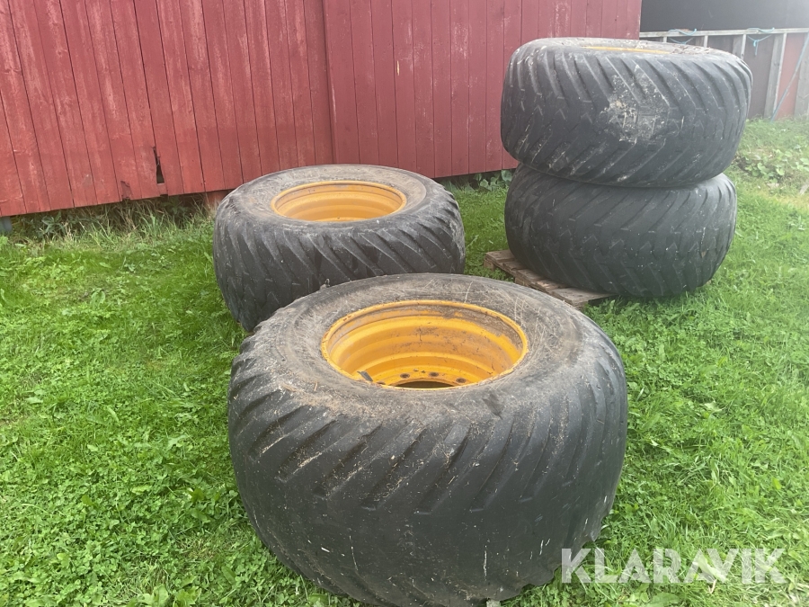 Däck på fälg 600/55-26.5 Trelleborg