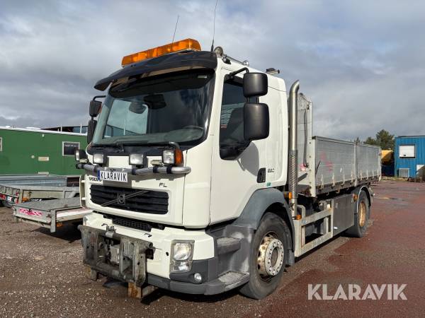 Flaklastbil Volvo FL260 3-vägs tipp