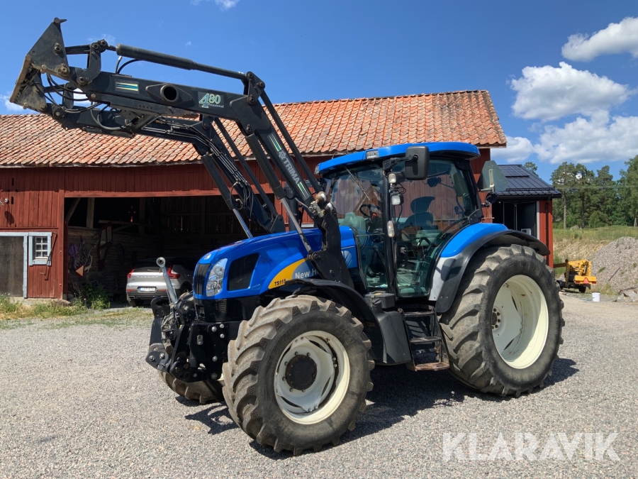 Traktor med lastare och frontlyft New Holland TS115A