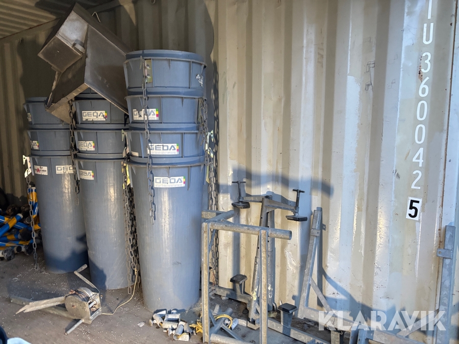 Komplett störttrumma med tratt och ställning Geda och spel