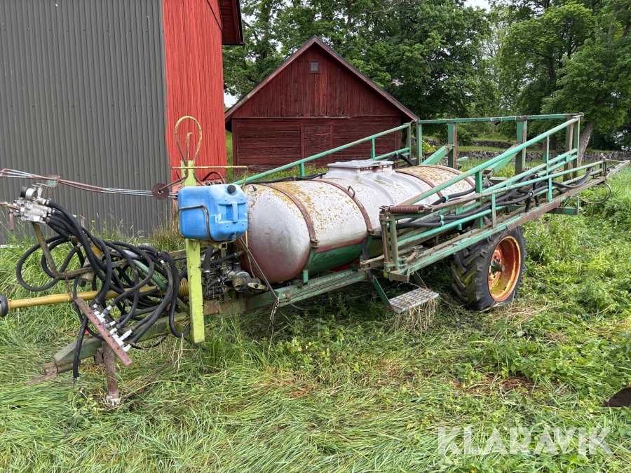 Växtskyddsspruta Moteska 2000l  med 17.5m spridarramp