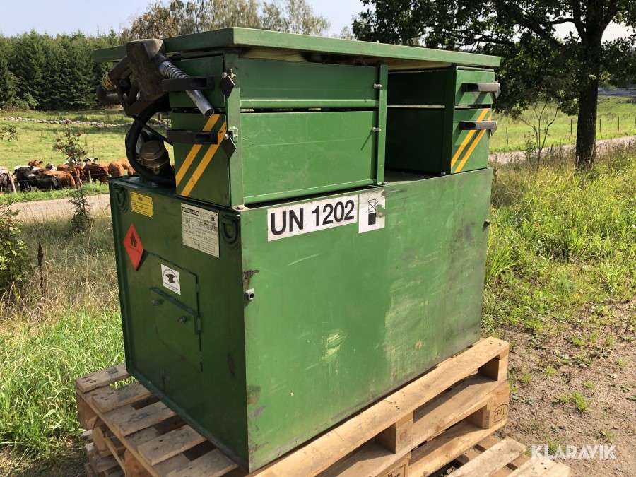 Klaravik Auktioner | Dieseltank UN1202