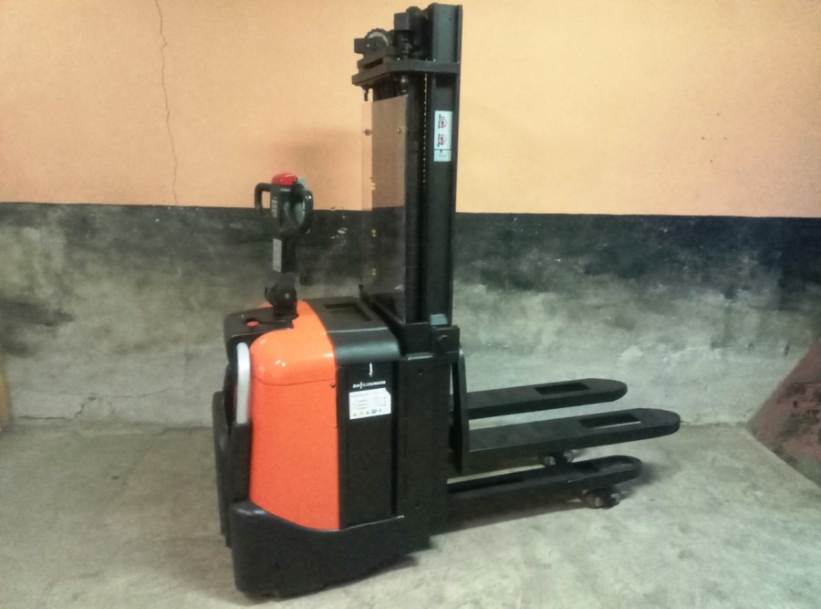 Truck Ledstaplare BT SPE 125 L