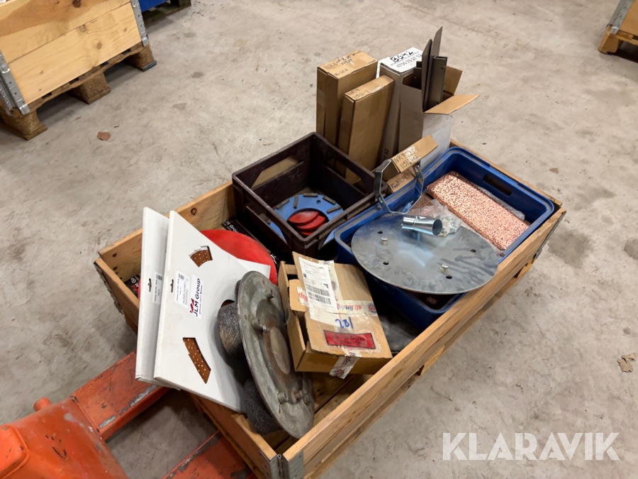 Diverse golvslipskivor & blad