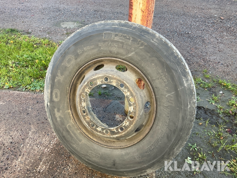Lastbilsdäck Volvo 295/80R22.5
