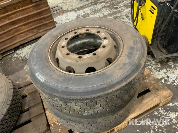 Däck och fälg Michelin x 315/60R22.5