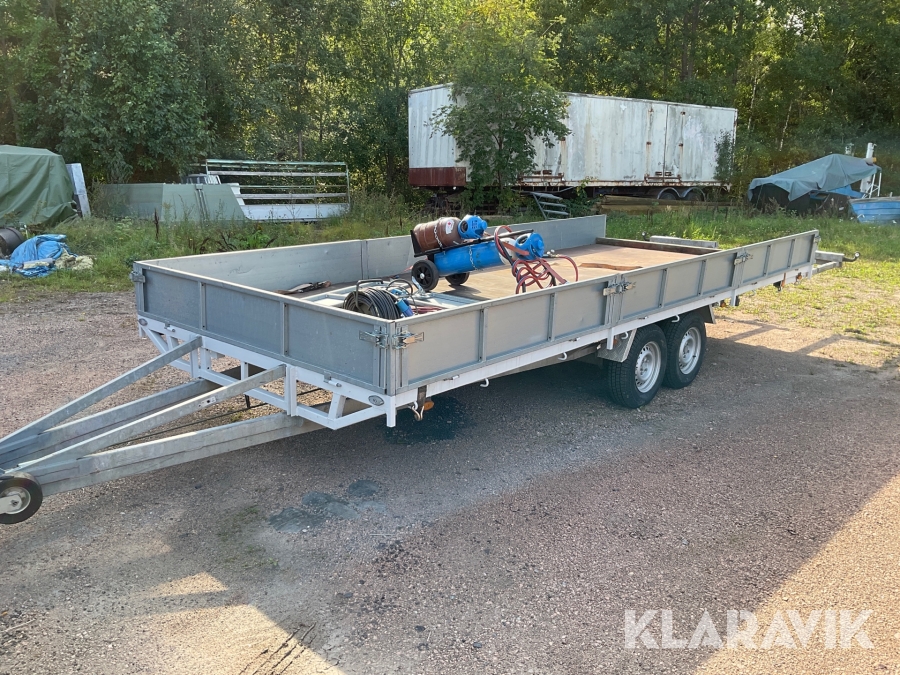 Stort Bilsläp Reko Trailer