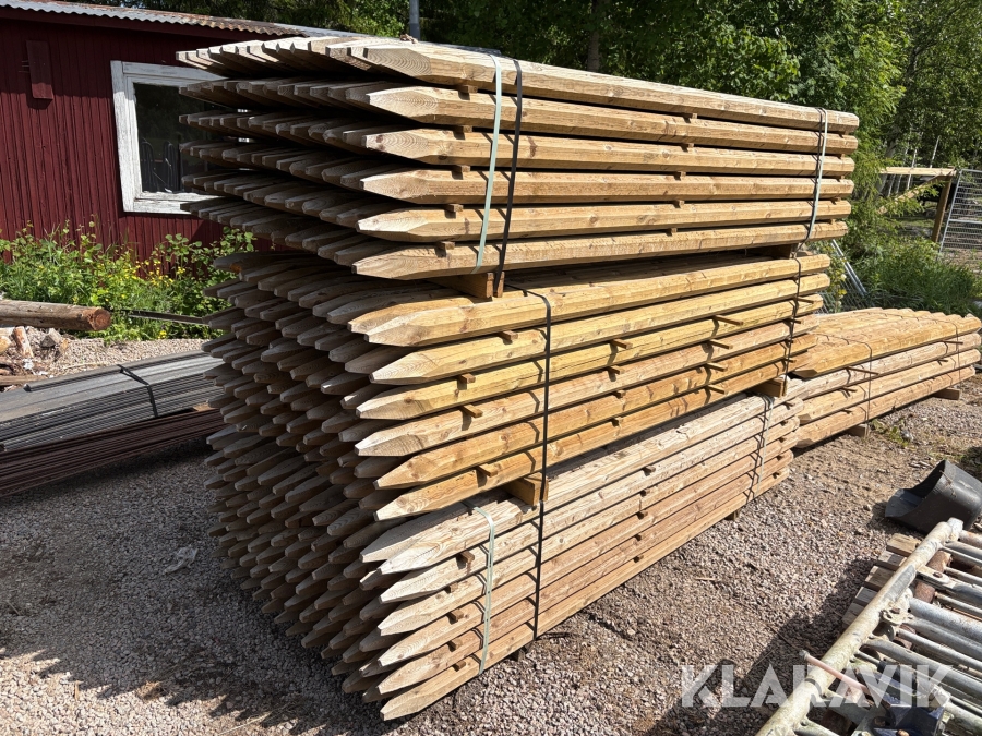 Impregnerade Trästolpar/Hagstolpar Octowood 2500x80