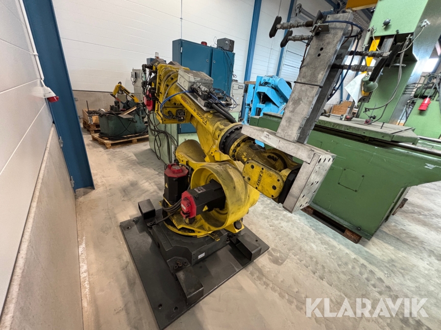 Robot Fanuc R-2000iA 165F