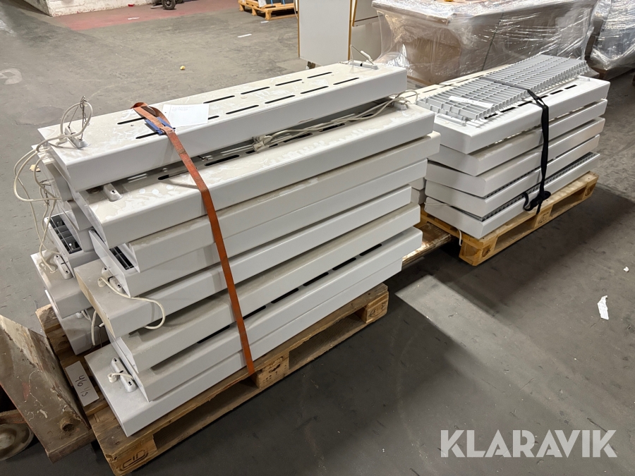 Lysrörsarmaturer 38st (3st pall)