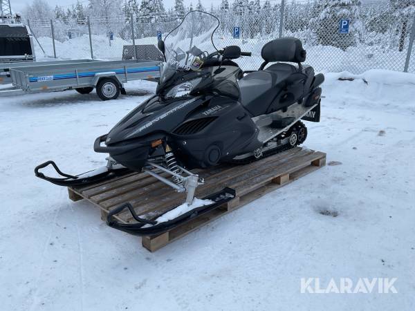 Snöskoter Yamaha RS Venture med servostyrning