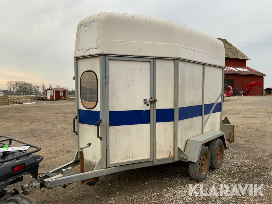 Hästtransport Läckösläpet 1500 PAR