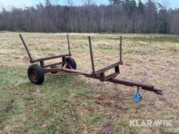 Skogsvagn samt vajerkran