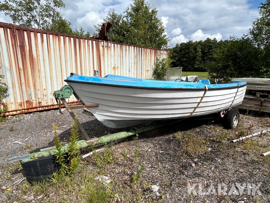 Båt Cresent Bamse med släpkärra