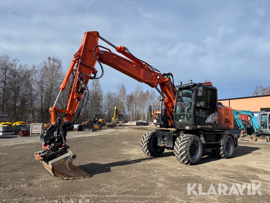 Grävmaskin Hitachi ZX140W-5B med tiltrotator
