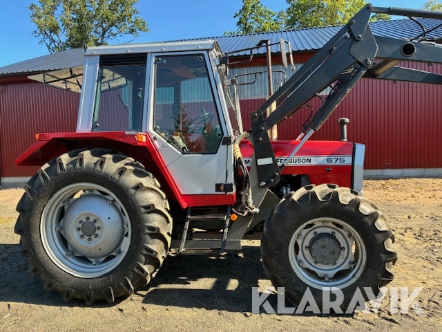 Traktor Massey Ferguson 675