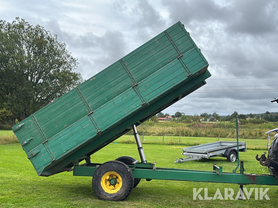Tippkärra / spannmålsvagn Bredöl