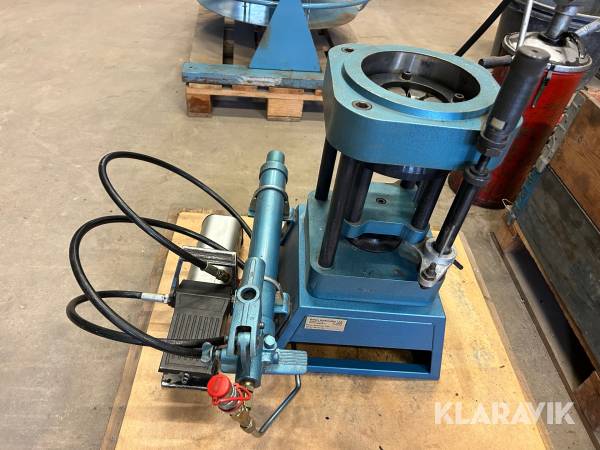 Pressmaskin Gates K4003 1 1/4 Crimper med pneumatisk & pressbackar