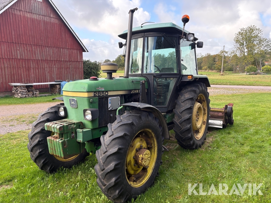 Traktor John Deere 2850