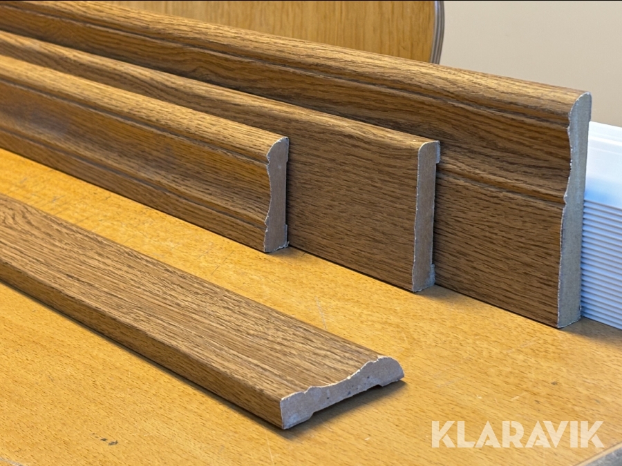 Socklar och foder folierad MDF Mörk Ek 40st (olika profil och dimension)