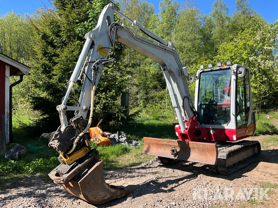 Grävmaskin Takeuchi TB250 med flertal tillbehör