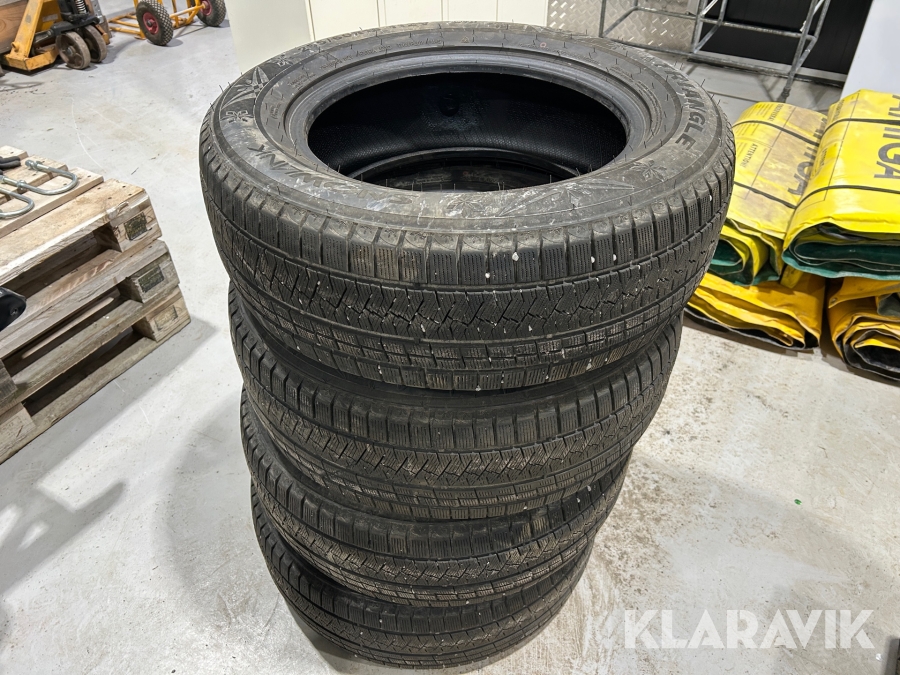 Dubbfria däck 255/60R18 Triangle Snowlink