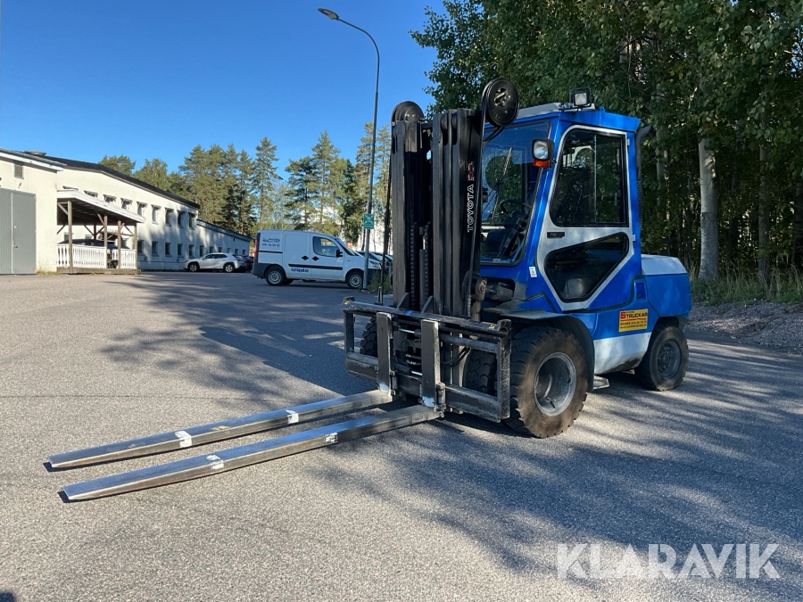 Motviktstruck Toyota 02-7FD45 med förlängningsgafflar