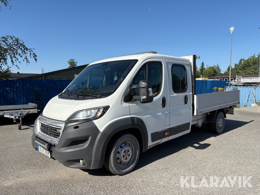 Lätt Lastbil Peugeot Boxer dubbelhytt 335 2.0