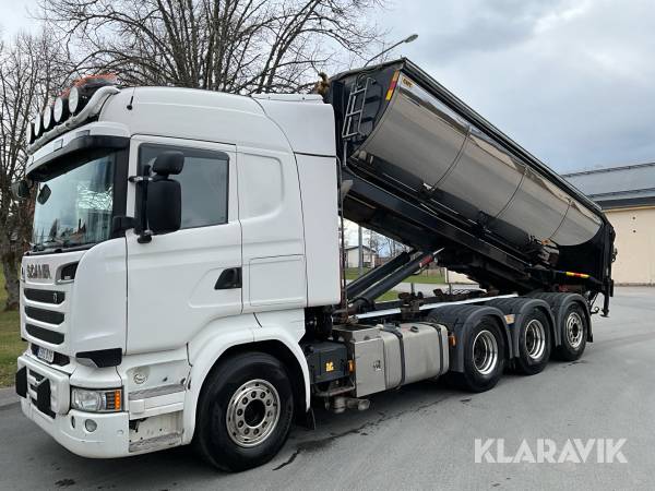 Lastväxlare Scania R580 med spriderutrustning