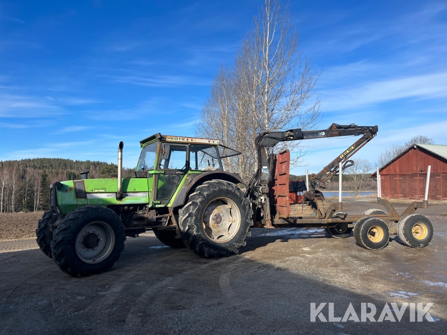 Traktor Deutz DX 145 A med huggarvagn