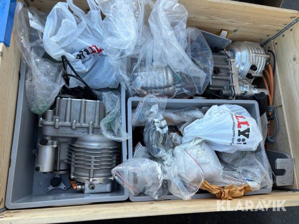 Pall med prototyp eldrivenheter 30kw. 3st med reservdelar