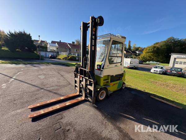 Motviktstruck Clark Mega AC35