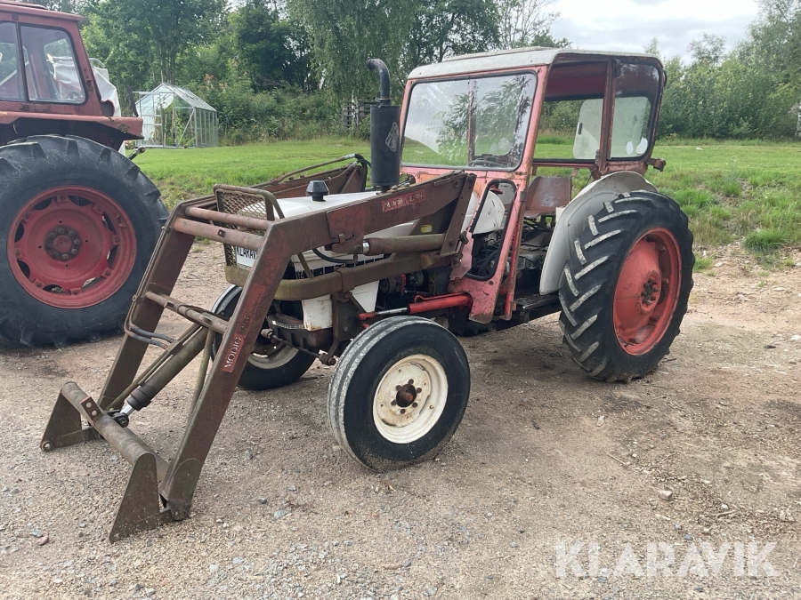 Traktor David Brown 885