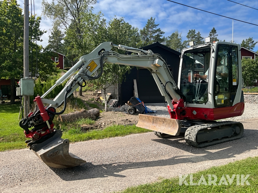 Grävmaskin Takeuchi TB228