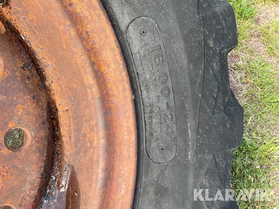 Traktordäck Goodyear, Älvdalen, Klaravik auktioner